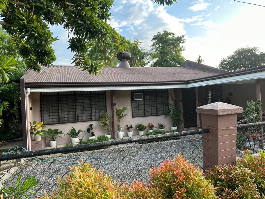 The Downtown Cabin Bohol Apartment Tagbilaran City Exterior photo